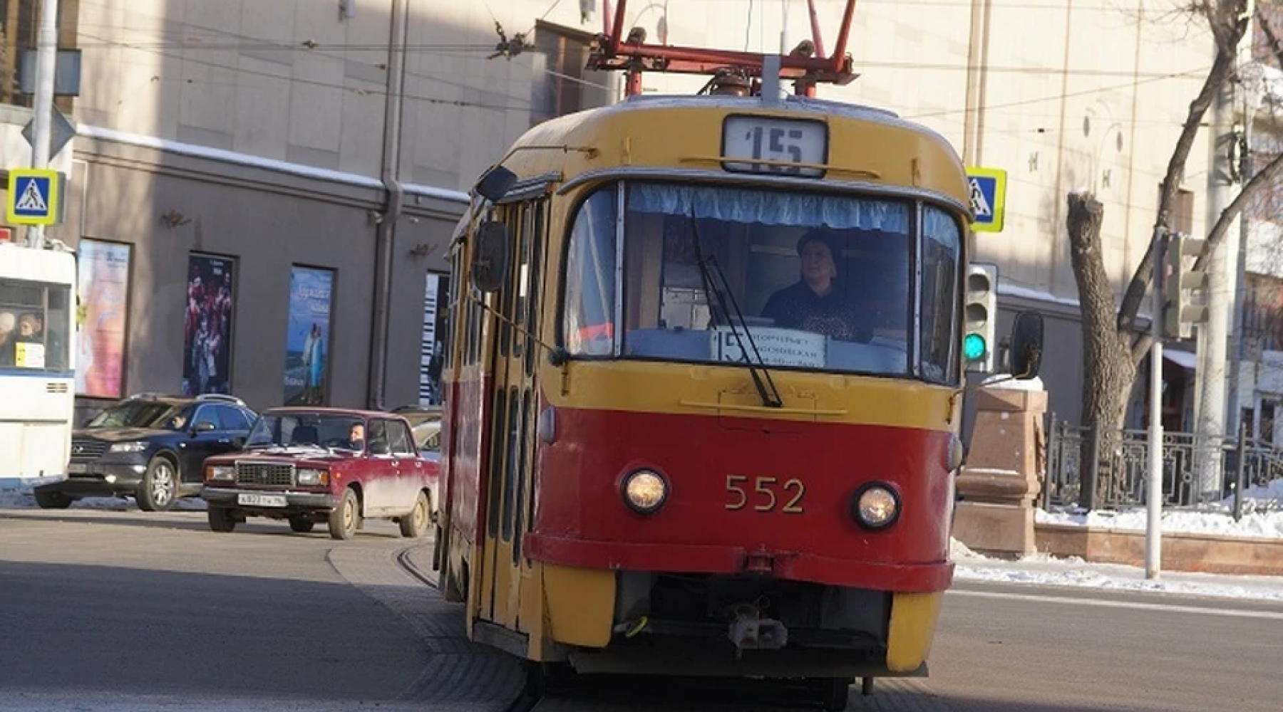 трамвай нижний тагил в новогоднюю ночь. трамвайное депо нижний тагил. трамвай 15 нижний тагил. ремонтный трамвай. маршрут 17 трамвая нижний тагил.