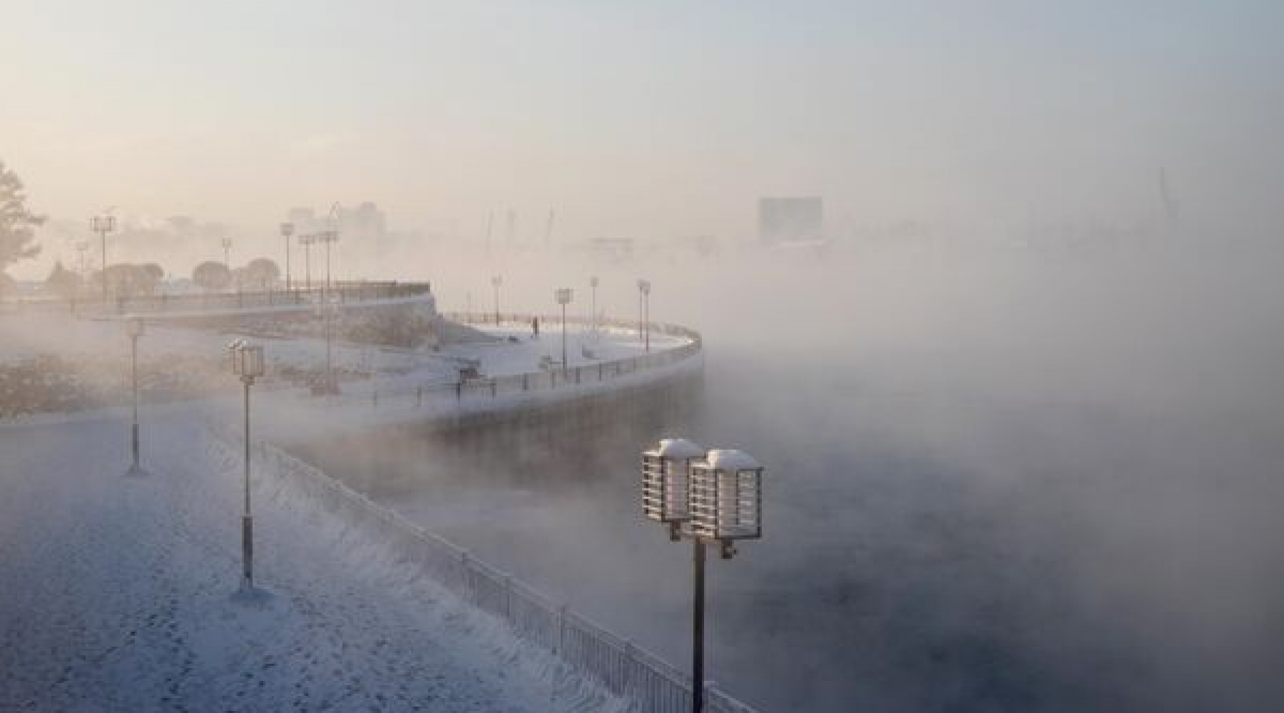 Холодная погода. Морозы Иркутск.