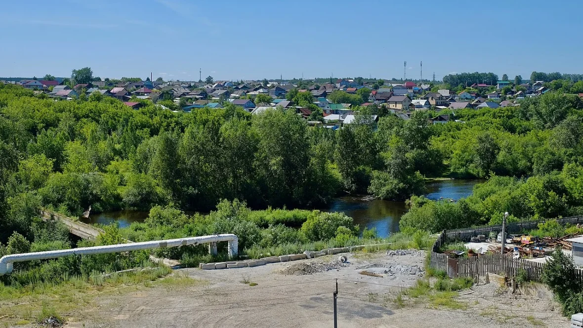 Река Реж в одноимённом городе ниже плотины Режевского водохранилища